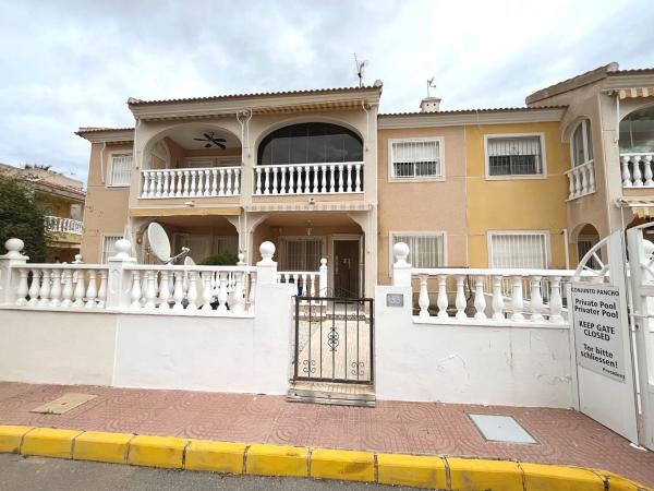 Sale of flat in Calle Santiago de Compostela Número 1, 51, Rojales
photo 1