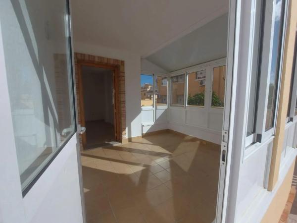 Chalet adosado en venta en Calle Gijon, 147 , Rojales photo 1