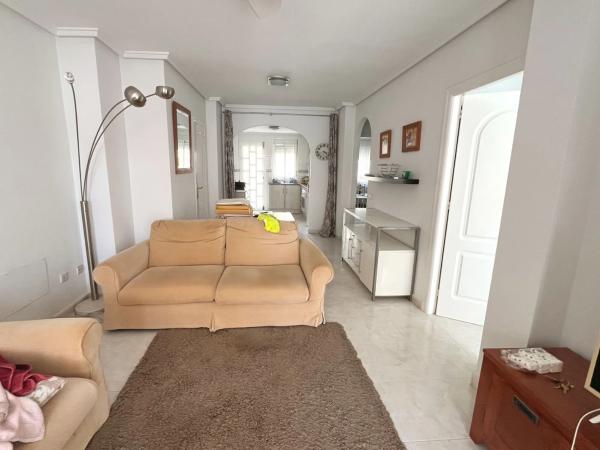 Sale of flat in Calle Santiago de Compostela Número 1, Rojales
thumbnail 1