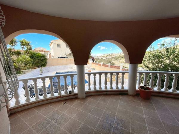 Chalet independiente en venta en Calle Esperanto, Rojales
photo 1