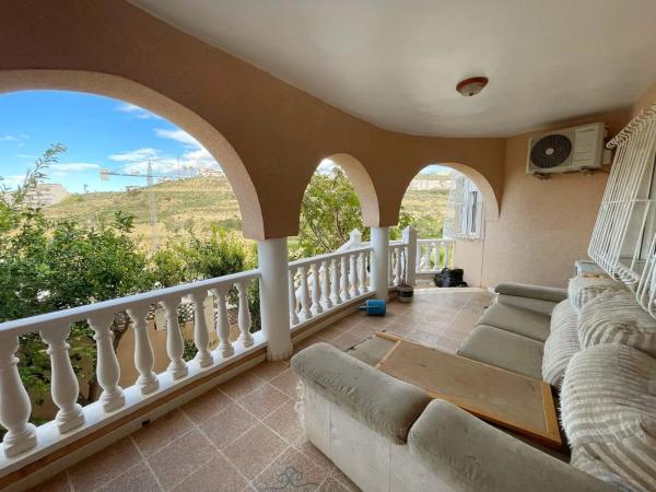 Chalet independiente en venta en Calle Esperanto, 11, Rojales
photo 1