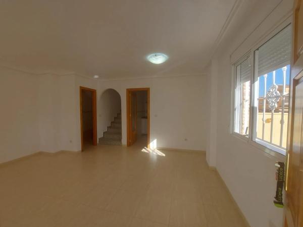 Chalet independiente en venta en Calle Gijon, 147, Rojales
thumbnail 1