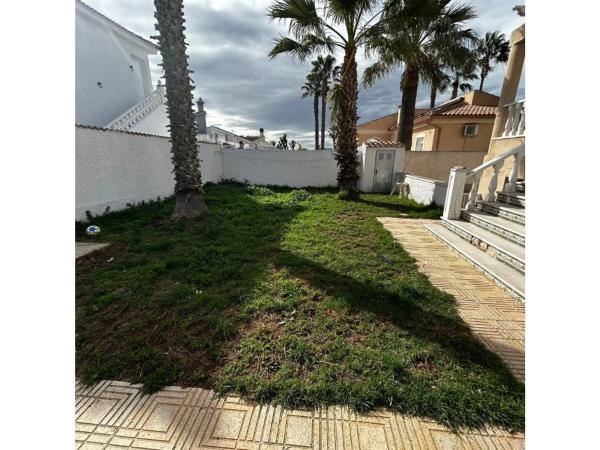 Chalet independiente en venta en Calle Doctor Giner Reus, Rojales
 photo 4