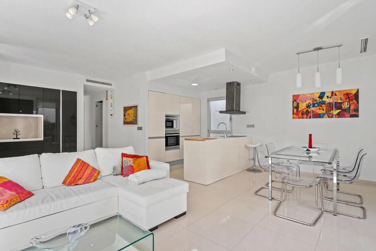 Sale of independent chalet in Avenida del Salvador, 12, Rojales
photo 4