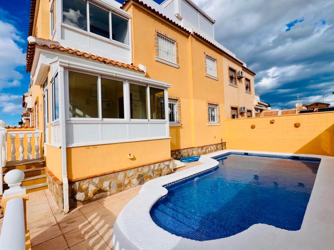 Propiedades en venta y alquiler en España photo 2