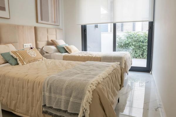 Chalet independiente en venta en Barrio Lo Marabú, Rojales
thumbnail 1