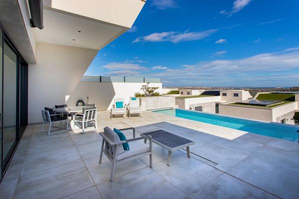 Chalet independiente en venta en Barrio Pueblo Lucero, Rojales
thumbnail 2