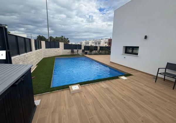 Terraced house for sale at Calle Constitución , Rojales thumbnail 1