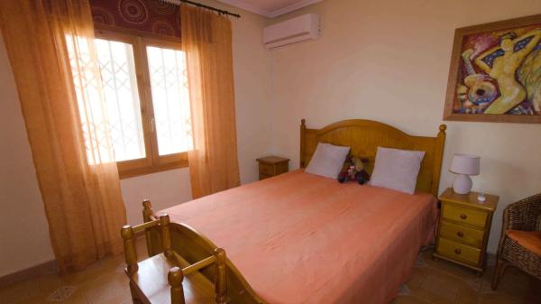 Chalet independiente en venta en Calle Romeria, Rojales
 photo 4