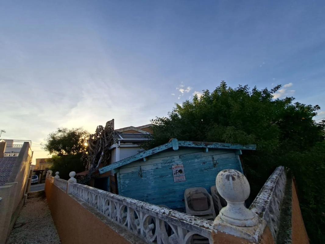 Sale of independent chalet in Calle Belgrado, 5, San Fulgencio
 photo 3