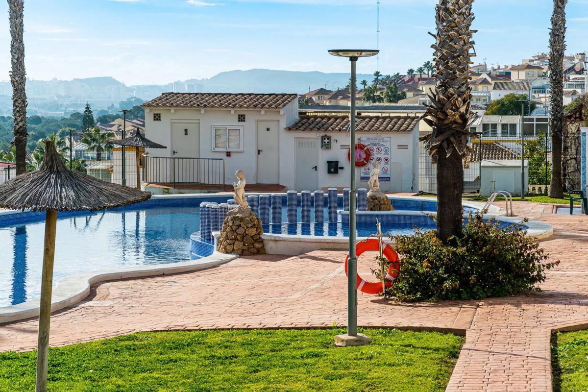Venta de chalet adosado en CL MARINA DEL MAR, 1 , San Fulgencio photo 4