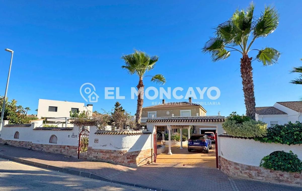 Venta de chalet independiente en Calle Ruinas de Petra, San Fulgencio
 photo 3
