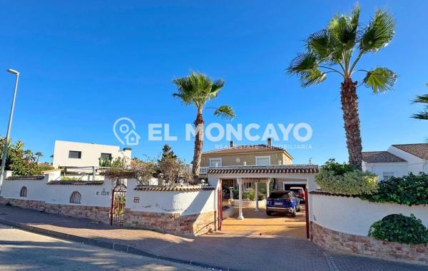 Chalet independiente en venta en Calle Ruinas de Petra, San Fulgencio
thumbnail 2