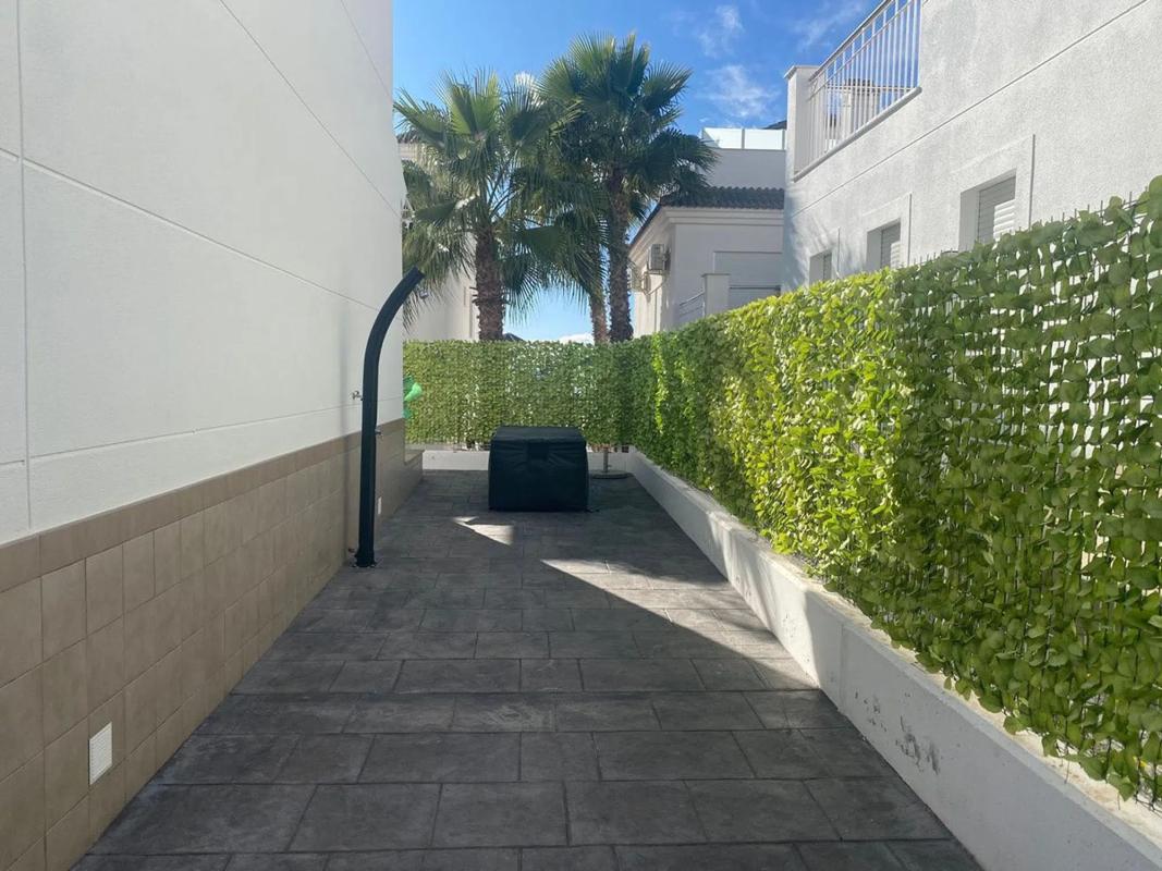 Venta de chalet independiente en Calle Winston Churchill, 2, San Fulgencio
photo 2
