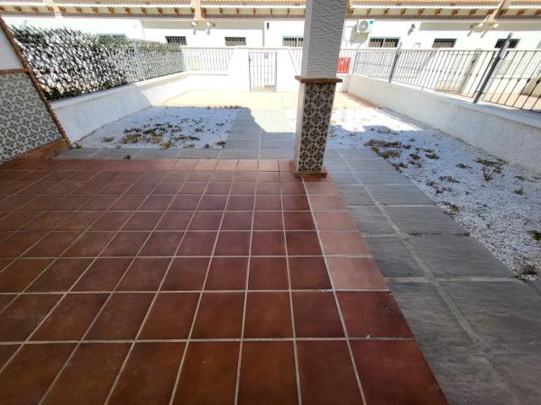 Chalet adosado en venta en  Centro , San Miguel de Salinas photo 4