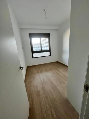 Продажа квартиры на Calle Verdi, Сан-Мигель-де-Салинас
 photo 1