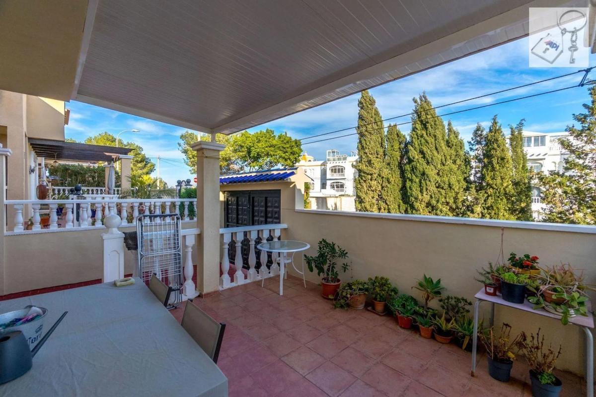 Venta de chalet independiente en Blue Lagoon - Galán, San Miguel de Salinas
photo 3