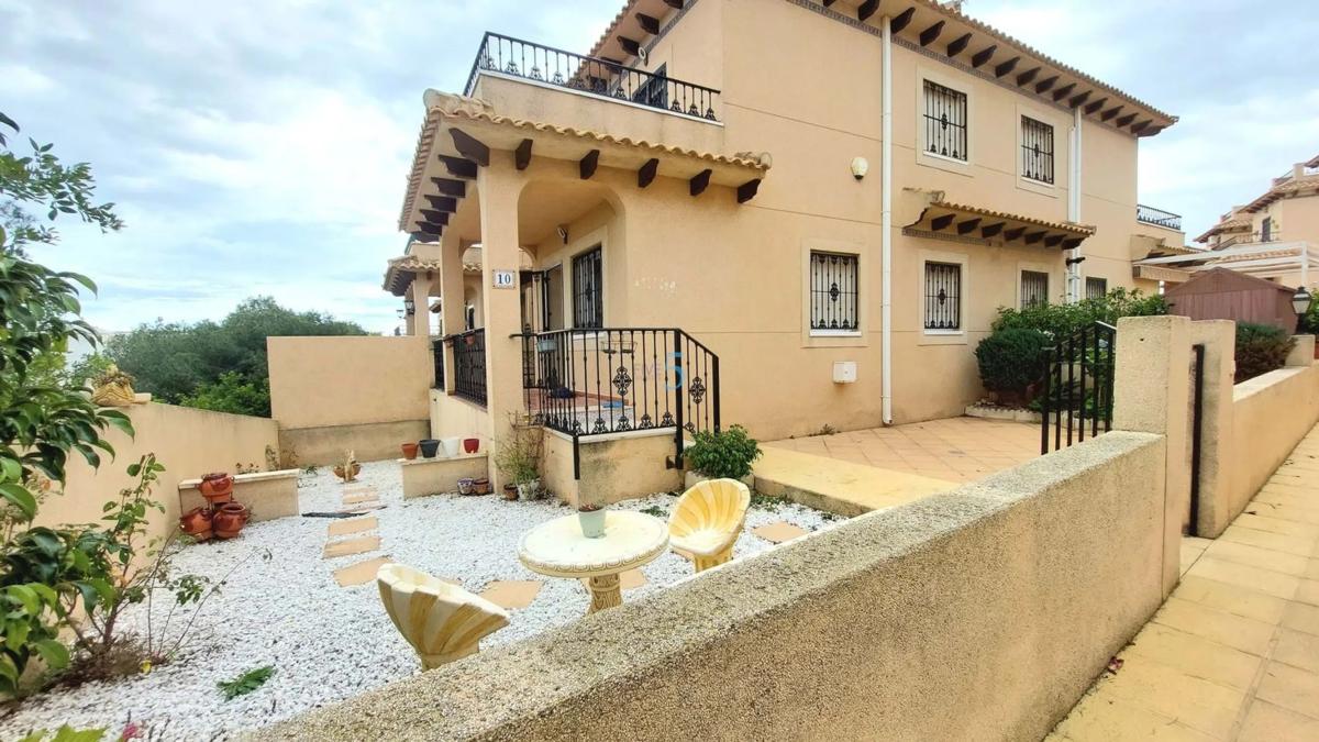 Properties for sale and rent in Spain photo 1