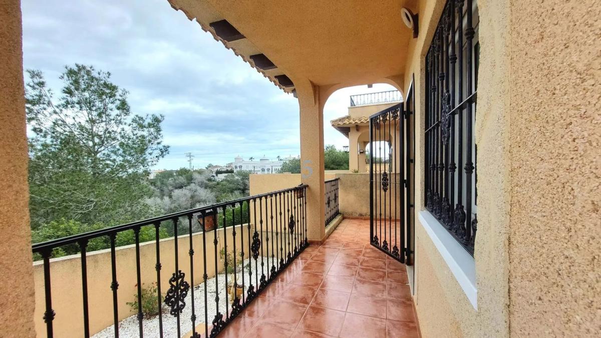 Properties for sale and rent in Spain photo 5