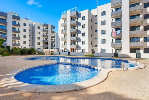 Продажа квартиры на Calle Bach, Сан-Мигель-де-Салинас
 photo 1