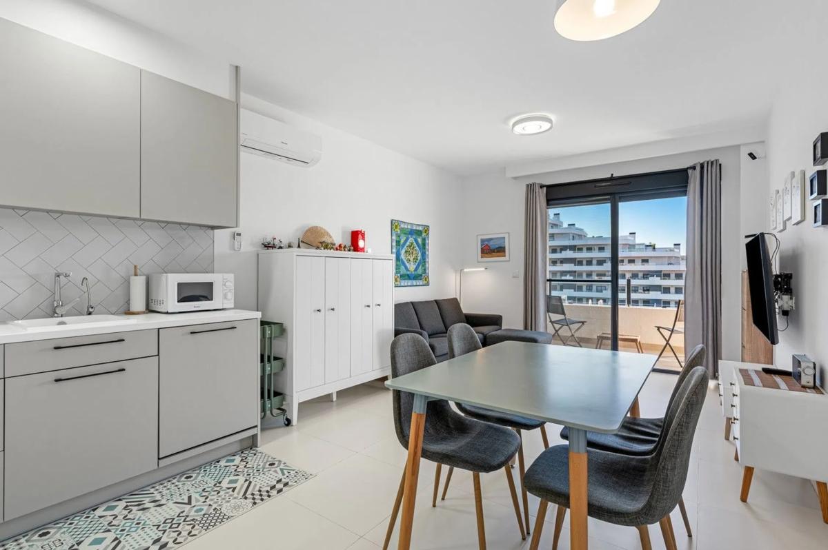 Продажа квартиры на Calle Bach, Сан-Мигель-де-Салинас
 photo 4