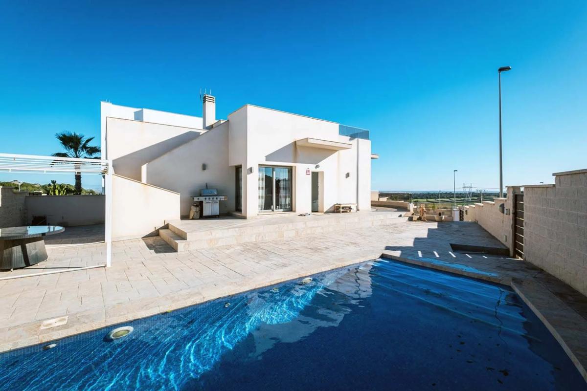 Venta de chalet independiente en Calle Aguerra, San Miguel de Salinas
photo 5