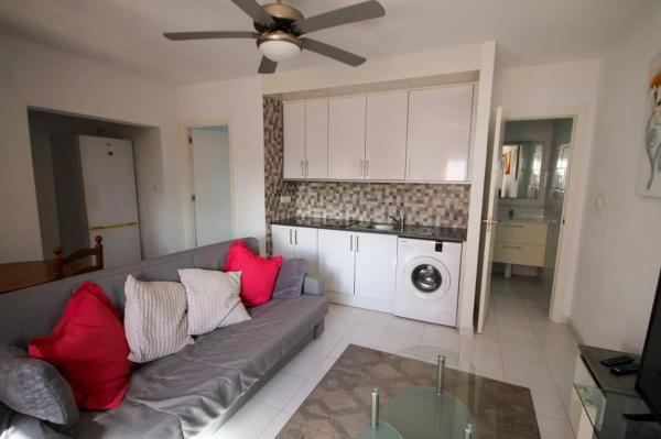 Продажа квартиры на CL FILIPINAS LAS MIRADOR MED, 54, Сан-Мигель-де-Салинас
 photo 1