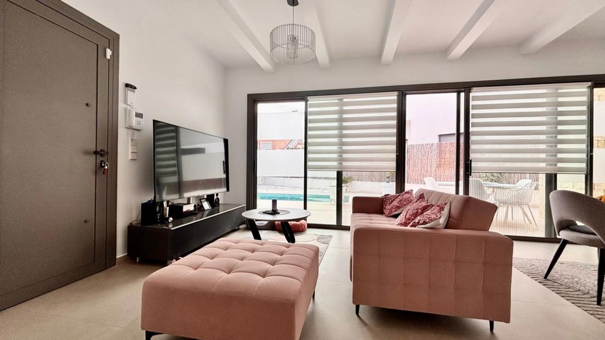 Venta de chalet independiente en Calle Gandia, 3 -1B, San Miguel de Salinas
photo 3