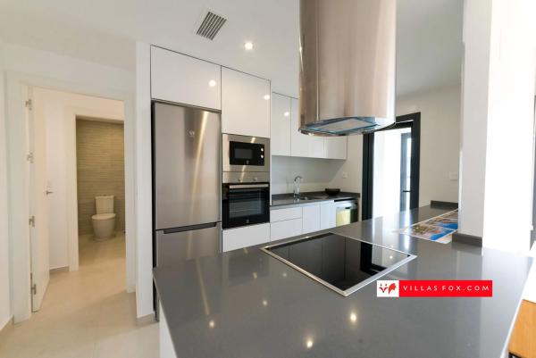 Venta de piso en Calle Pablo Picasso, 9, San Miguel de Salinas
thumbnail 2