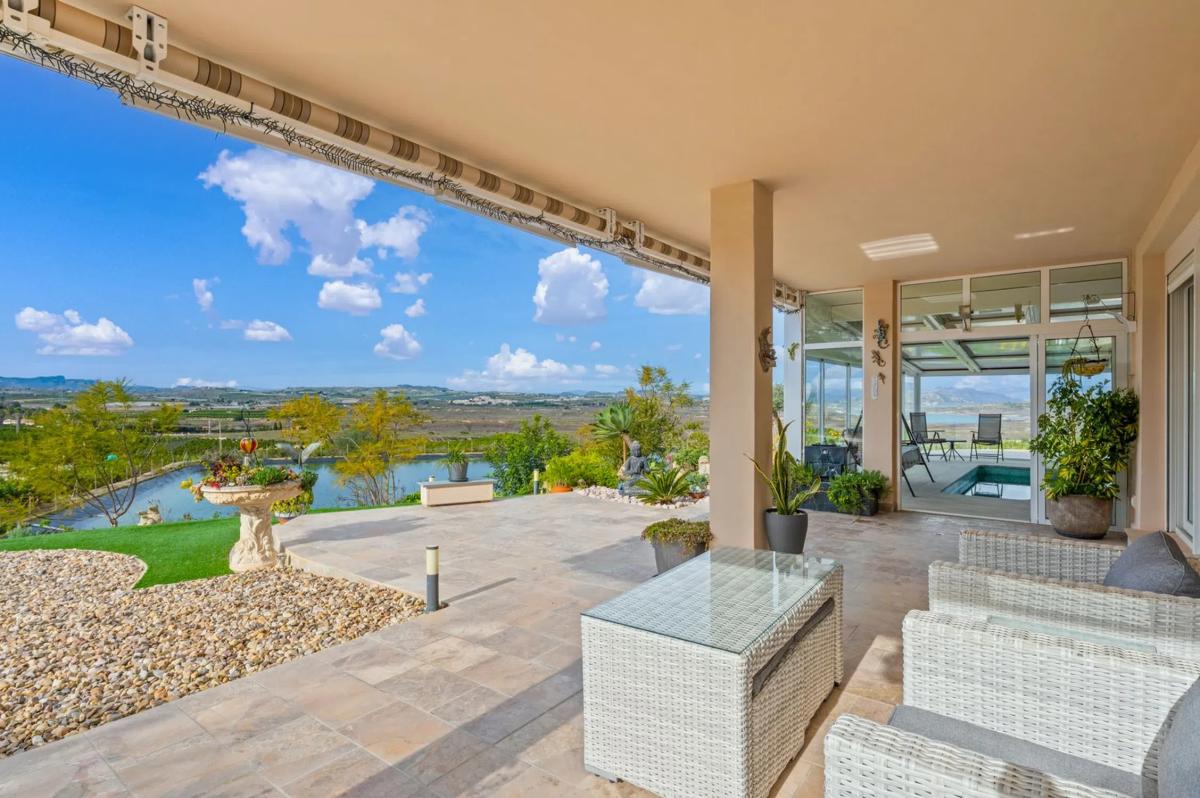 Properties for sale and rent in Spain photo 2
