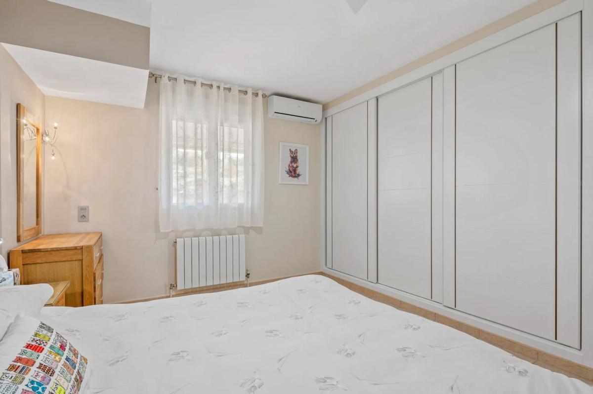Properties for sale and rent in Spain photo 3