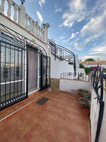 Chalet pareado en Villamartin, 121 photo 2
