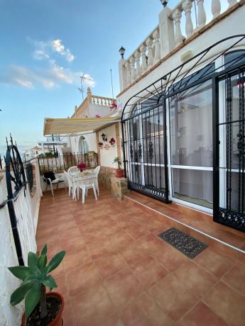 Chalet pareado en Villamartin, 121 photo 3