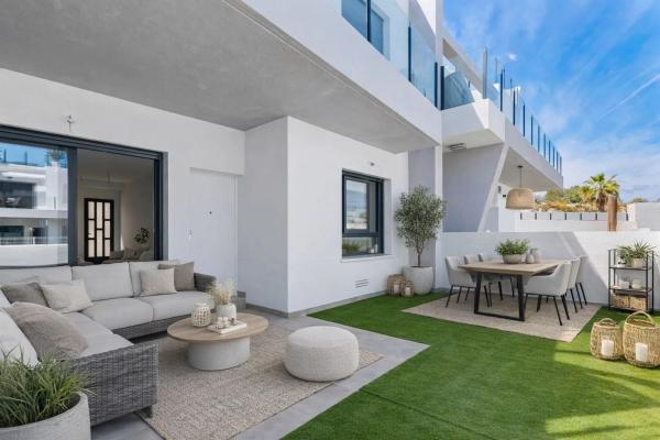 Sale of flat in Calle Haendel, 126, San Miguel de Salinas
photo 1