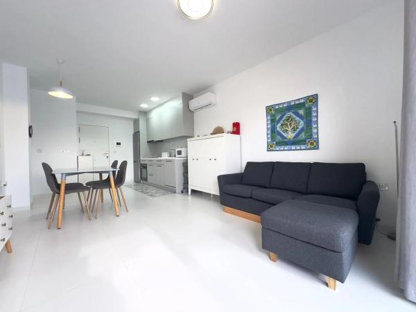 Продажа квартиры на Calle Bach, 4, Сан-Мигель-де-Салинас
 photo 2