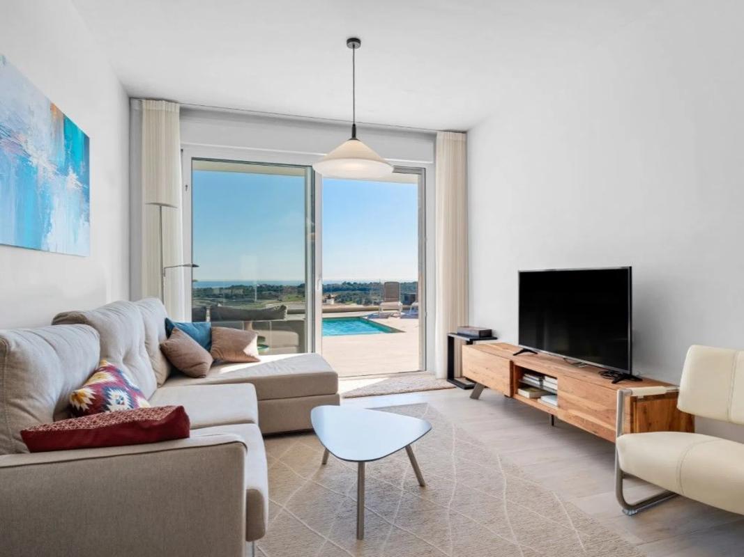 Sale of independent chalet in Calle Chirrines Los-Ciudad Comu, San Miguel de Salinas
 photo 3