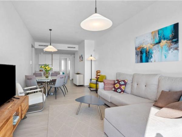 Частный шале на продаже в  Calle Chirrines Los-Ciudad Comu, Сан-Мигель-де-Салинас photo 4