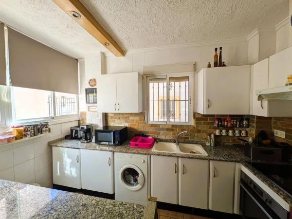 Chalet wolnostojący na sprzedaż w CL RIO SECO, San Miguel de Salinas photo 1