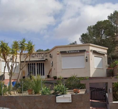 Четырехквартирный дом на продажу на  Calle Murcia, 2 , Сан-Мигель-де-Салинас photo 3