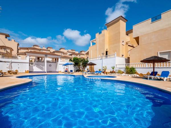 Independent chalet for sale in Calle la Casa Grande, San Miguel de Salinas
 photo 4