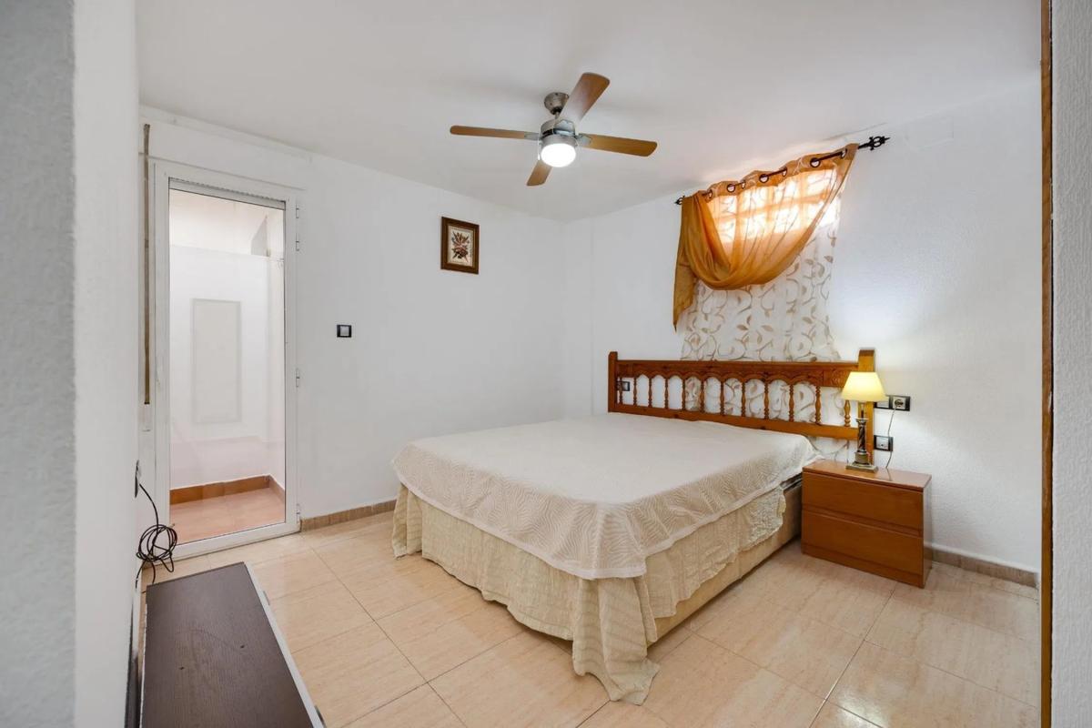 Venta de piso en Barrio Centro - Muelle Pesquero, Torrevieja
photo 1