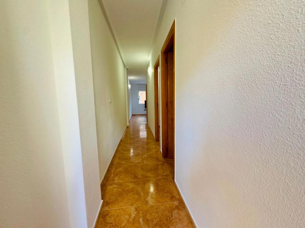 Sprzedaż mieszkania w Calle del Turco, Torrevieja
photo 1