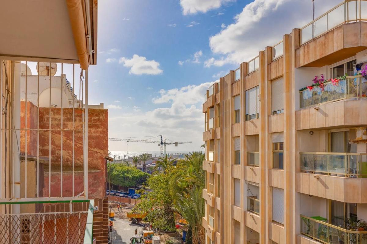 Venta de piso en Rambla Juan Mateo García, Torrevieja
 photo 2