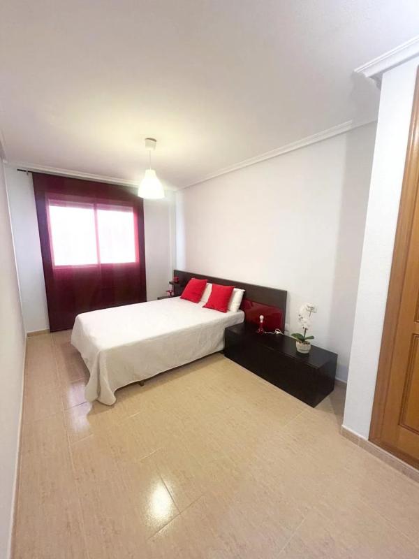 Venta de piso en Rambla Juan Mateo García, Torrevieja
photo 3