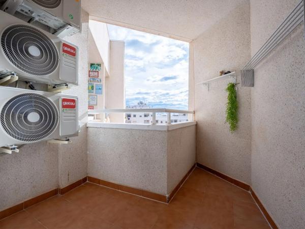 Продажа квартиры на Calle Joaquín Chapaprieta, Торревьеха
 photo 1