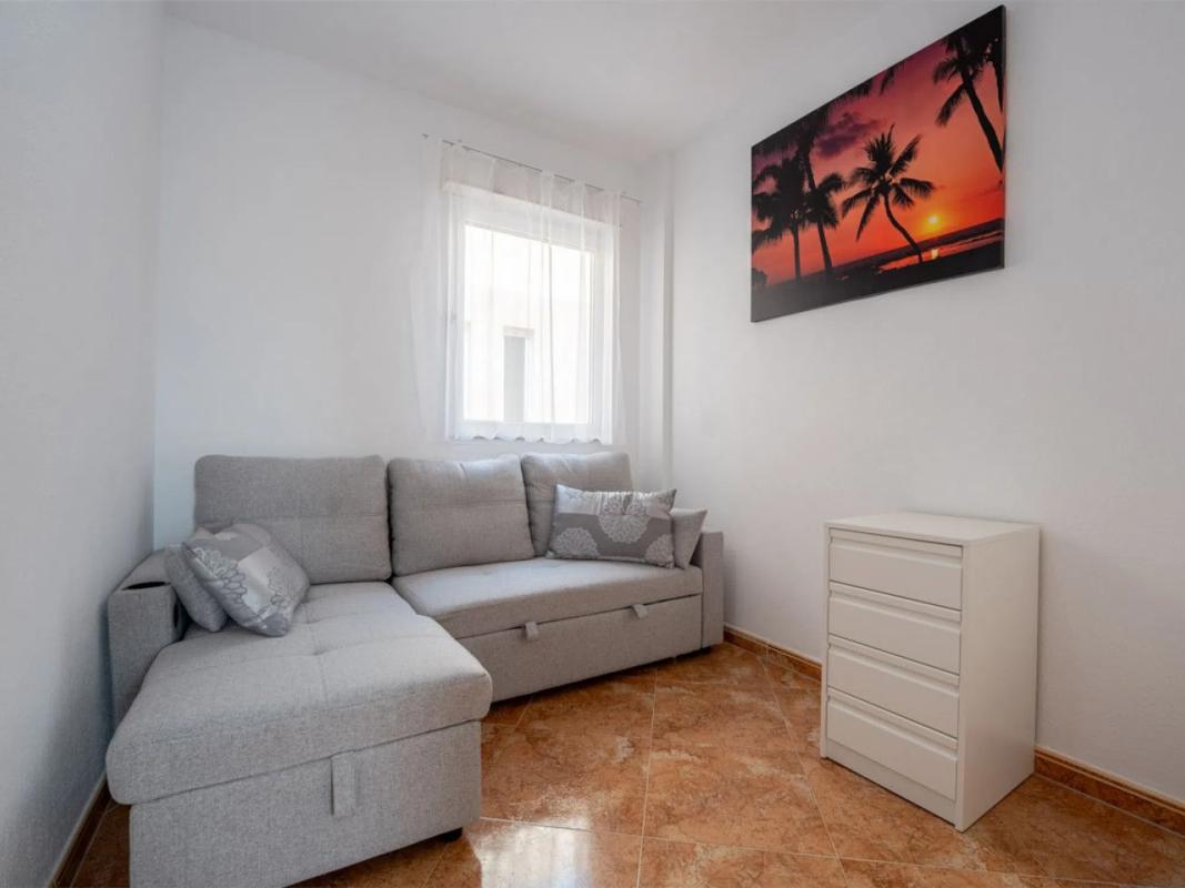 Sprzedaż mieszkania w Calle Joaquín Chapaprieta, Torrevieja
 photo 3