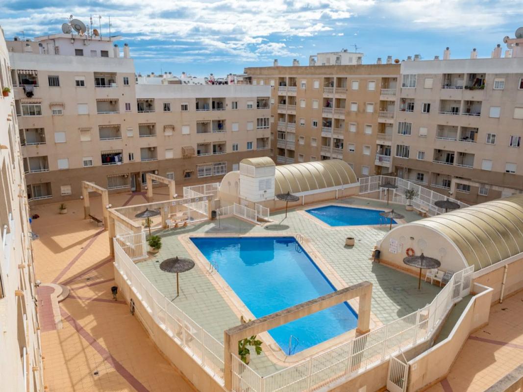 Sprzedaż mieszkania w Calle Joaquín Chapaprieta, Torrevieja
 photo 4