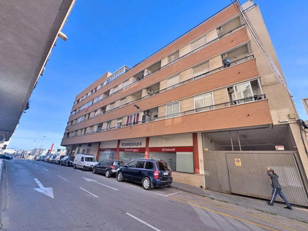 Sprzedaż mieszkania w Rambla Juan Mateo García, Torrevieja
photo 2