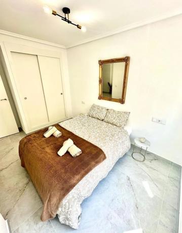 Venta de piso en Calle Santa Trinidad, 25, Torrevieja
 photo 1