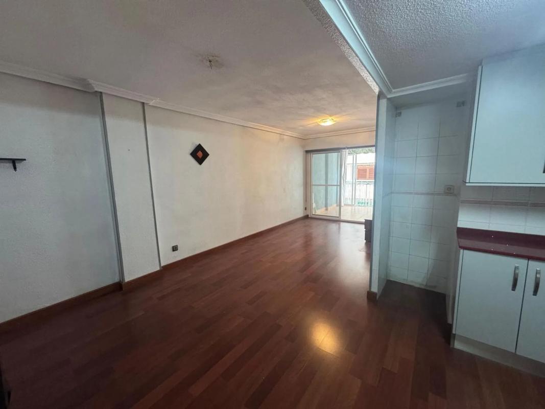 Venta de piso en Barrio El Acequión, Torrevieja
photo 4